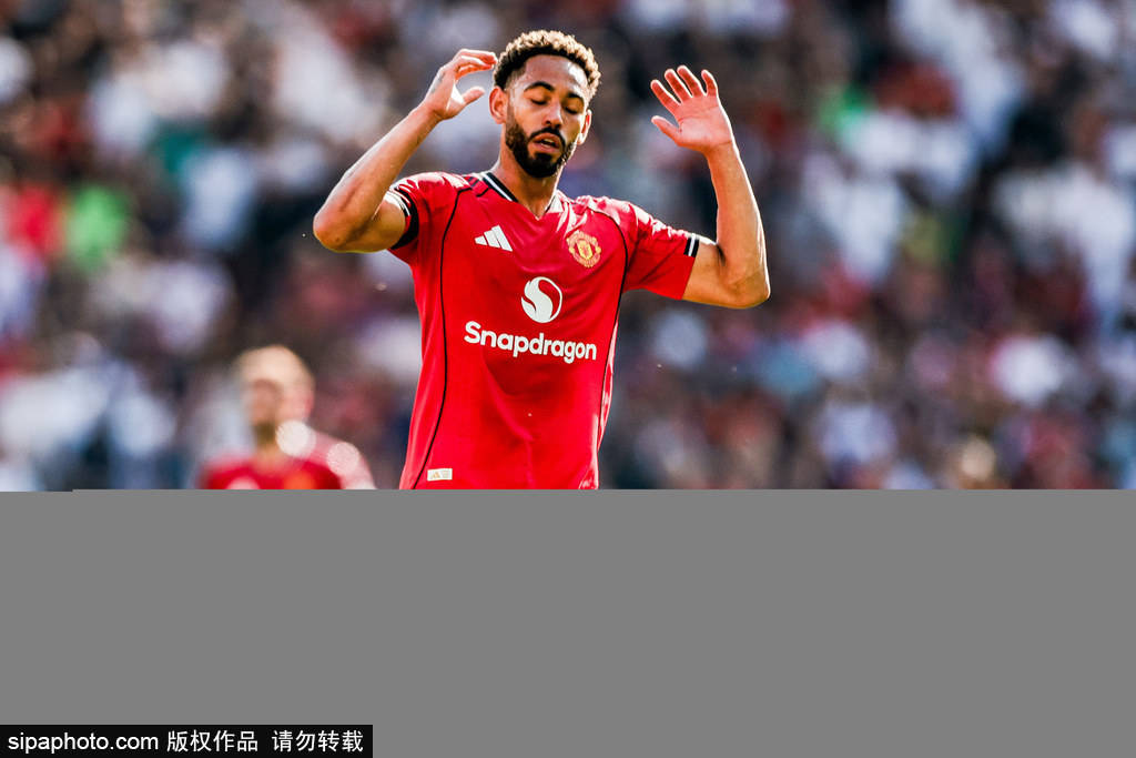 拉门斯：希望帮曼联重回争冠水平，曼联自带的气场就令人震撼